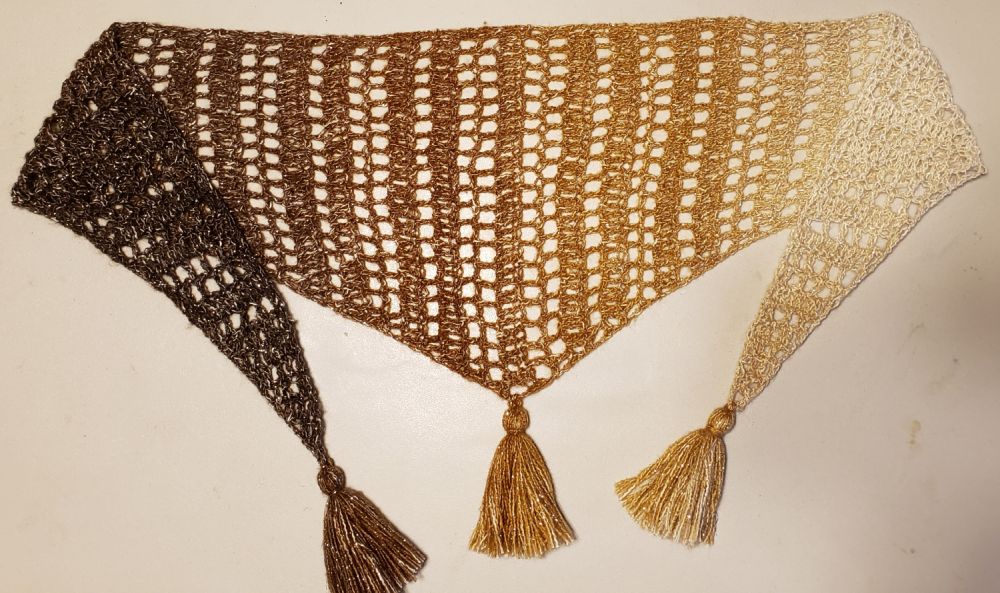 Pattern Review Tassel Shawl (Crochet) by Lionbrand cjacks
